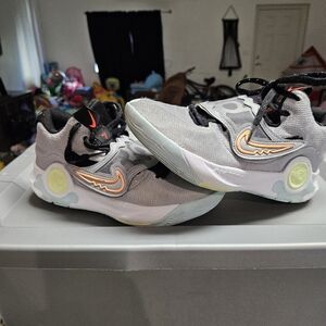 Nike KD TREY 7 X Size 8.5 in Mens Gray Basketball Shoes